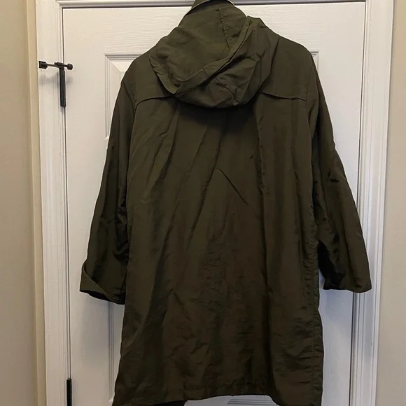 Jones New York Olive Utility Jacket with Gold Accents - Picture 8 of 9